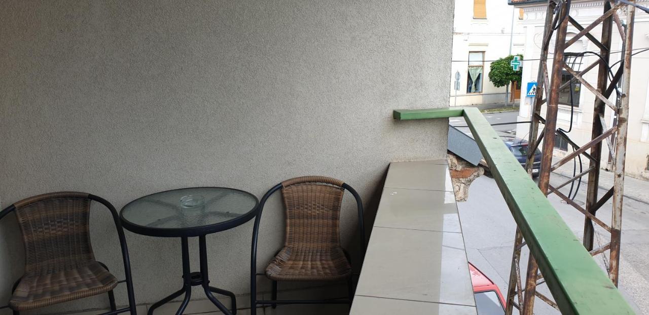 Apartman Natasa 1 Vrsac Esterno foto